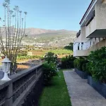 Elegant And Peaceful Aparments With Pool And Garden Daire *