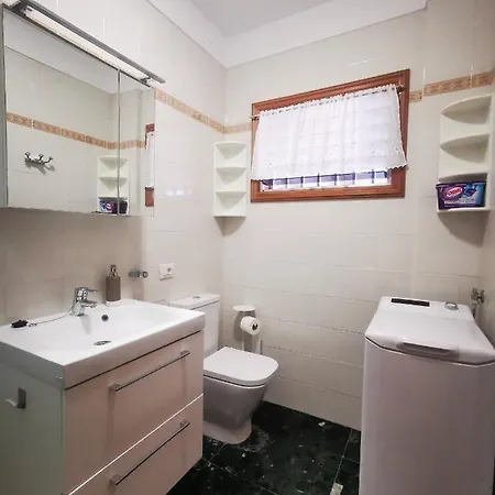 Apartamento Elegant And Peaceful Aparments With Pool And Garden