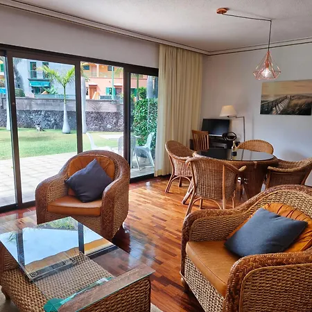 Elegant And Peaceful Aparments With Pool And Garden Apartamento *